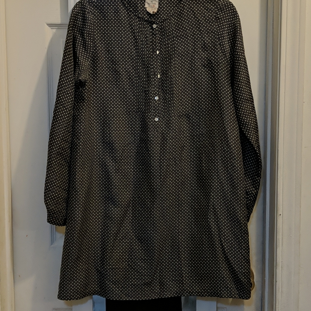 Hartford dress 100% silk fits like a size 6